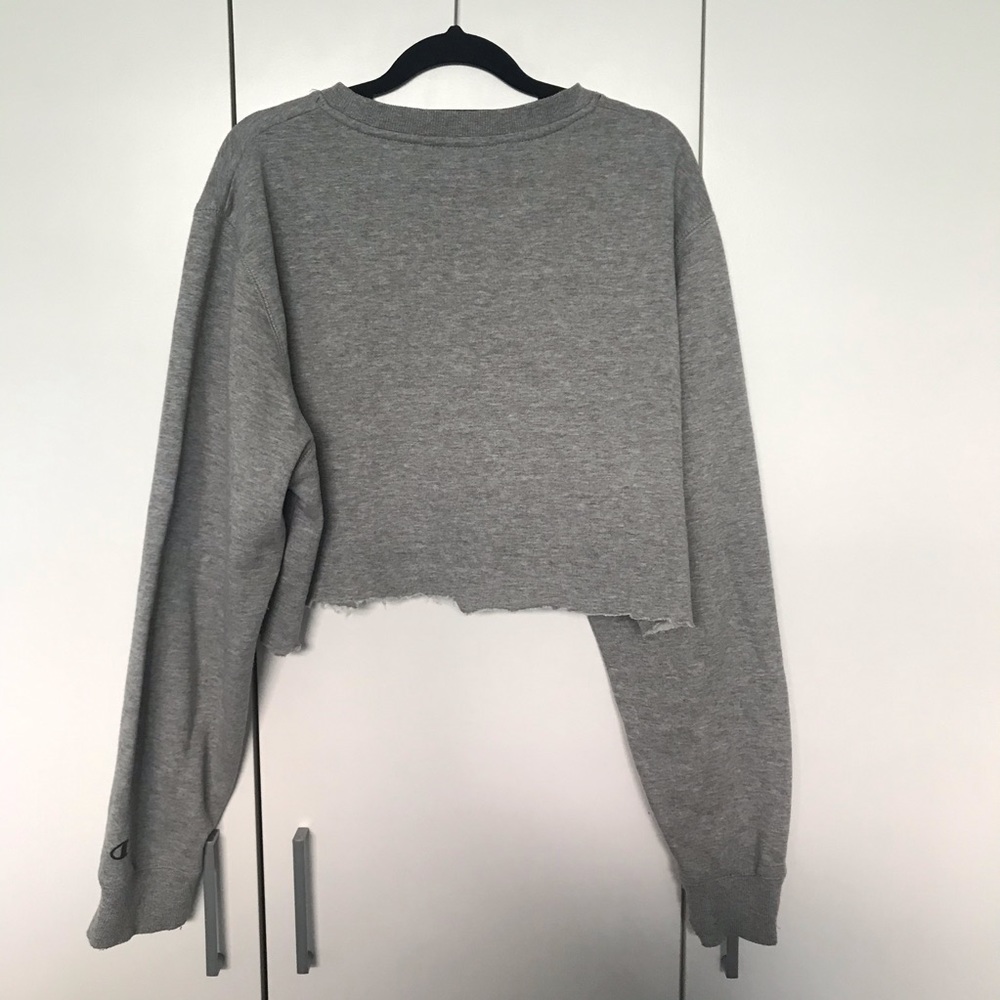 Champion Hand Cropped Jumper Raw Hem Size XL (14) - Picture 4 of 4